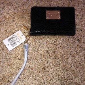 BRAND NEW⚡️W TAGS⚡️MICHAEL KORS WRISTLET/WALLET
